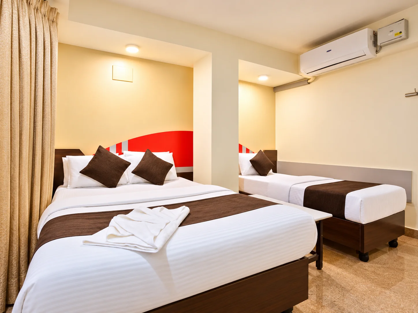 SUPER DELUXE ROOM 3 BED — view 5
